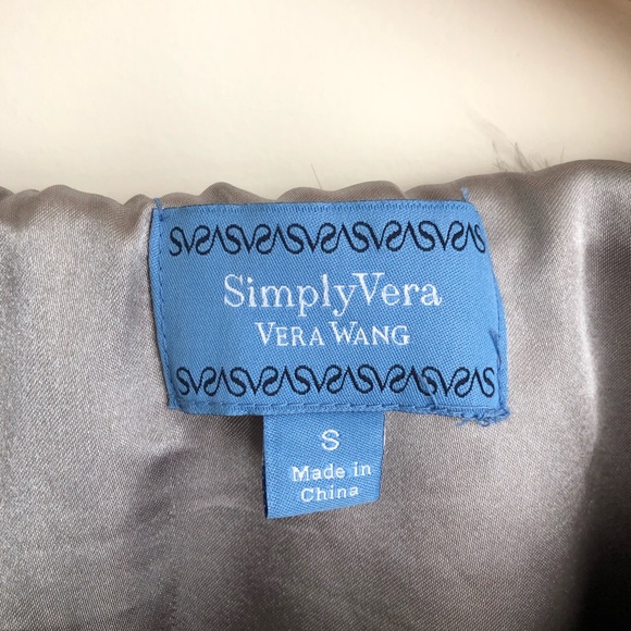 Simply Vera Faux Fur Short Sleeve One Hook Coat - Picture 5 of 7